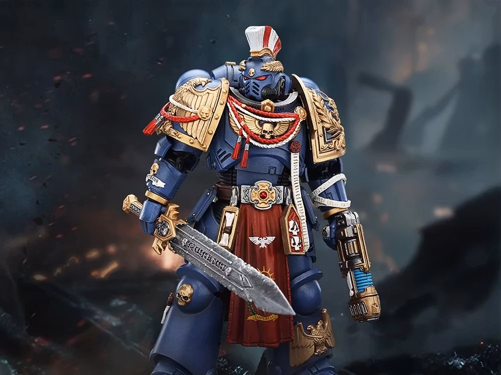 Warhammer 40,000: Space Marine 2 Ultramarines Relic Primus Armor with Plasma Pistol and Combat Blade 1/18 Scale Action Figure