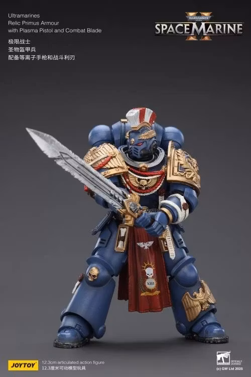 Warhammer 40,000: Space Marine 2 Ultramarines Relic Primus Armor with Plasma Pistol and Combat Blade 1/18 Scale Action Figure