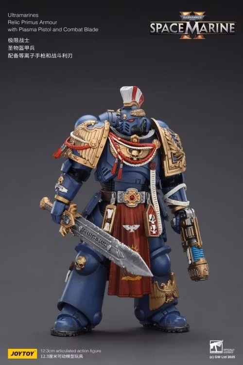 Warhammer 40,000: Space Marine 2 Ultramarines Relic Primus Armor with Plasma Pistol and Combat Blade 1/18 Scale Action Figure