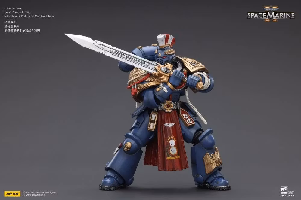 Warhammer 40,000: Space Marine 2 Ultramarines Relic Primus Armor with Plasma Pistol and Combat Blade 1/18 Scale Action Figure