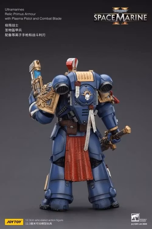 Warhammer 40,000: Space Marine 2 Ultramarines Relic Primus Armor with Plasma Pistol and Combat Blade 1/18 Scale Action Figure
