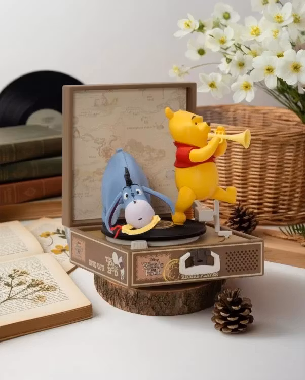 Winnie the Pooh D-Stage DS-160 Pooh's Hundred Acre Band Statue
