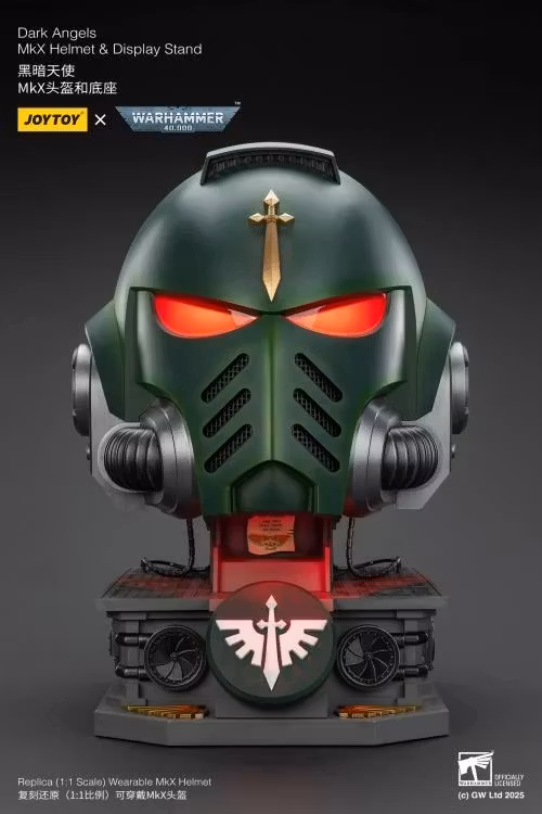 Warhammer 40,000 Dark Angels Mk. X 1/1 Scale Helmet Replica with Display Stand