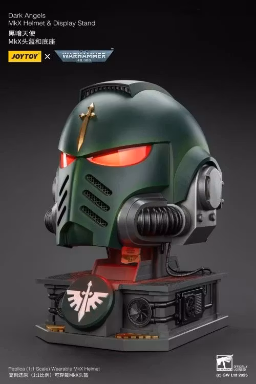 Warhammer 40,000 Dark Angels Mk. X 1/1 Scale Helmet Replica with Display Stand