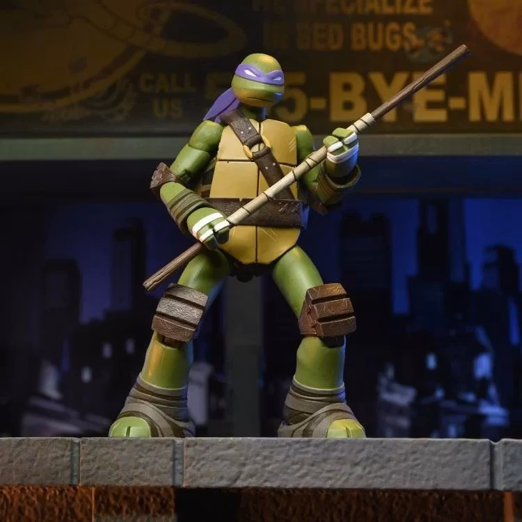 Teenage Mutant Ninja Turtles (2012) Ultimate Donatello Action Figure