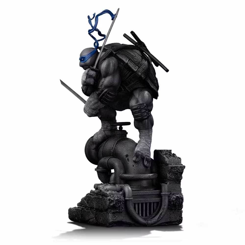 Teenage Mutant Ninja Turtles Leonardo Black and White Variant 1/10 Art Scale Statue