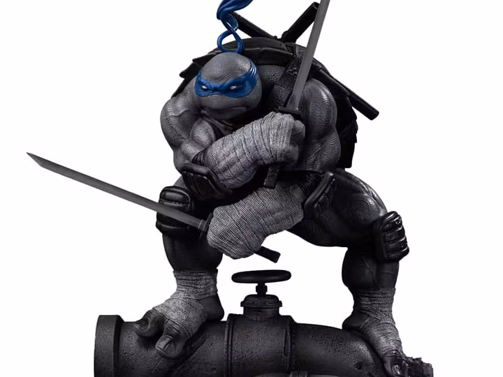 Teenage Mutant Ninja Turtles Leonardo Black and White Variant 1/10 Art Scale Statue