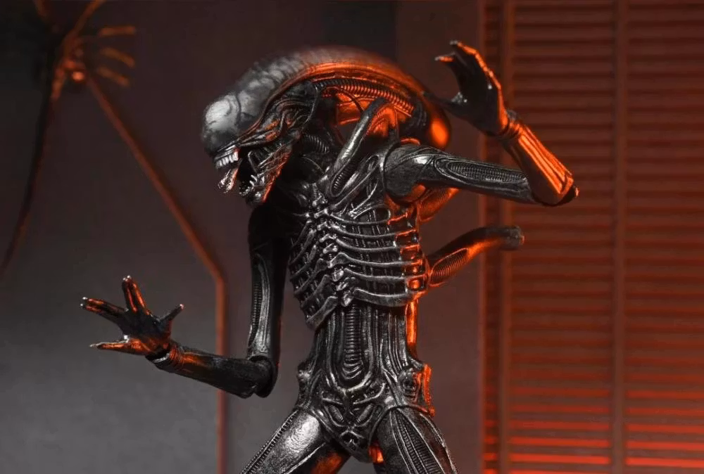 Alien: Romulus Ultimate Xenomorph XX121 Action Figure