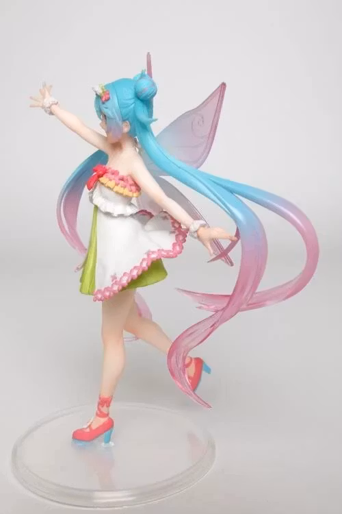 Vocaloid Hatsune Miku (3rd Season Spring Ver.) Figure (Rerelease)
