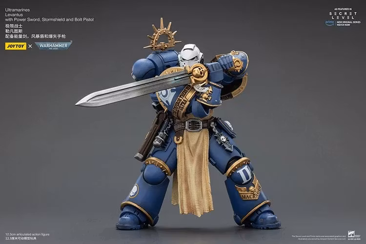 Warhammer 40,000 Ultramarines Levantus with Power Sword, Stormshield and Bolt Pistol 1/18 Scale Action Figure