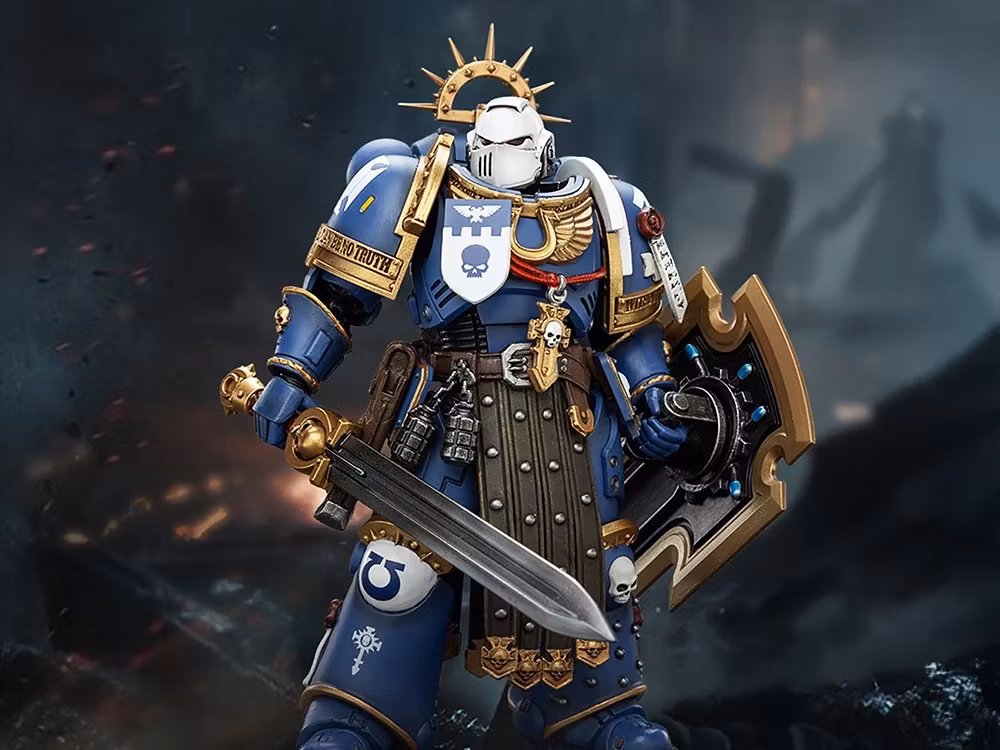 Warhammer 40,000 Ultramarines Torvald with Power Sword, Stormshield and Bolt Pistol 1/18 Scale Action Figure