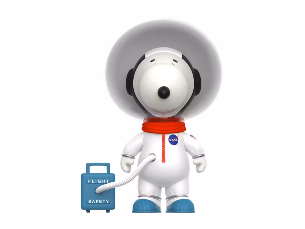 Peanuts Supersize Snoopy (White Spacesuit Ver.) Vinyl Figure