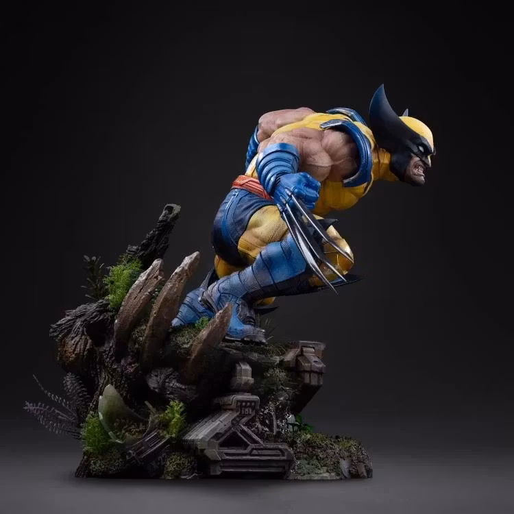 Marvel Comics Legacy Replica Wolverine 1/4 Scale Statue