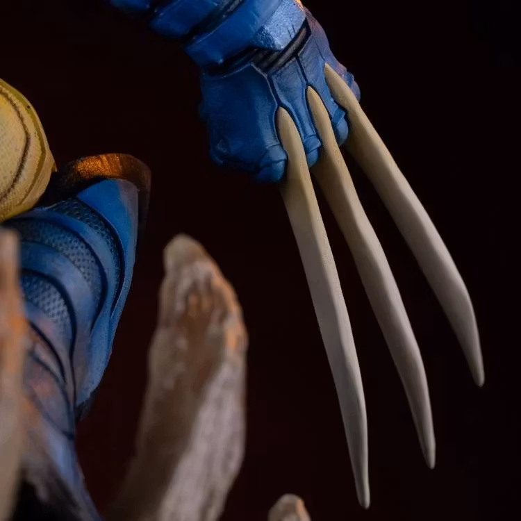 Marvel Comics Legacy Replica Wolverine 1/4 Scale Statue