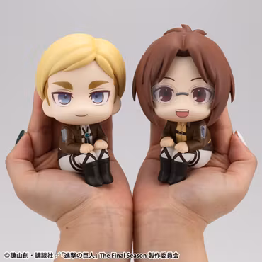 Attack on Titan Look Up Series Hange Zoe & Erwin Smith (With Gift)