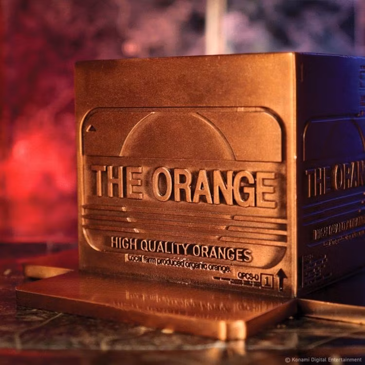 Metal Gear Solid 2: Sons of Liberty The Orange Metal Box Limited Edition Replica (Antique Gold Edition)