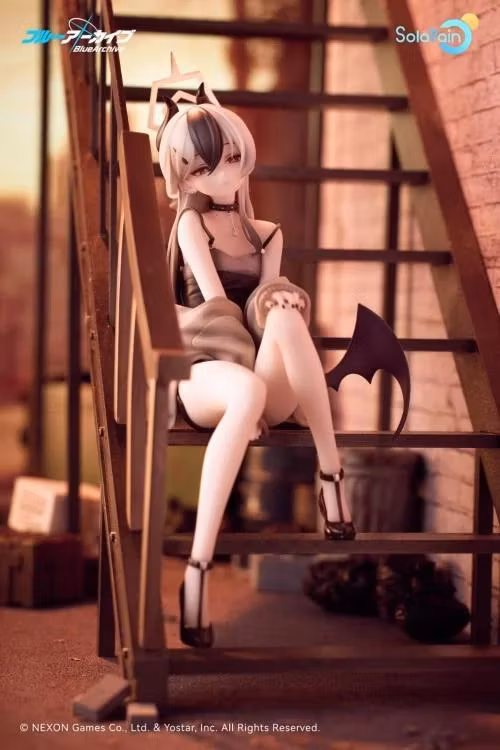 Blue Archive Kayoko (Dress: Memorial Lobby Ver.) 1/7 Scale Figure