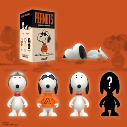 Peanuts ReAction Wave 06 So Many Snoopies! Box of 12 Figures