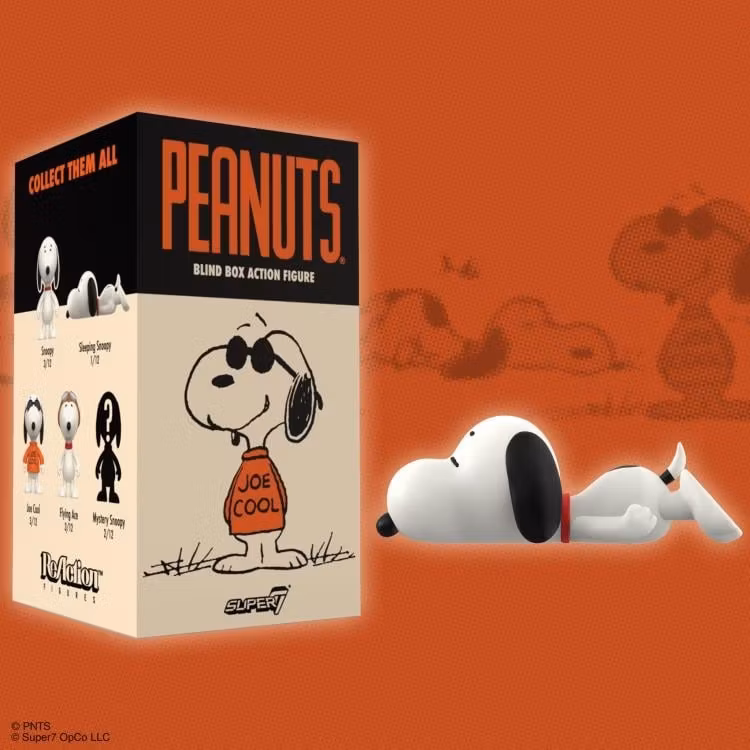 Peanuts ReAction Wave 06 So Many Snoopies! Box of 12 Figures