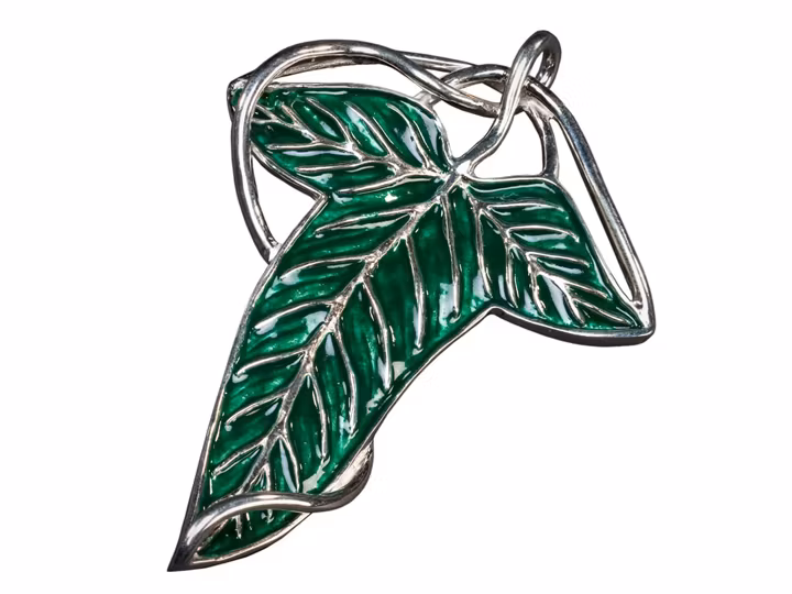 Lord of the Rings Replica 1/1 Elven Leaf Brooch & Chain (Sterling Silver)