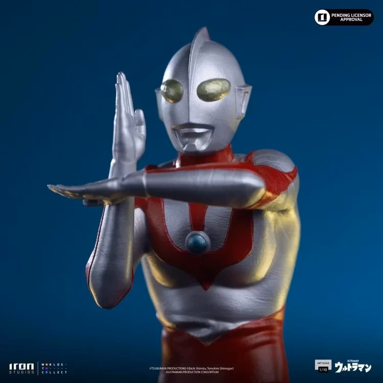 Ultraman 1/10 Art Scale Statue