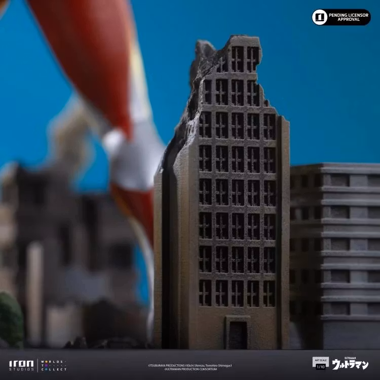 Ultraman 1/10 Art Scale Statue