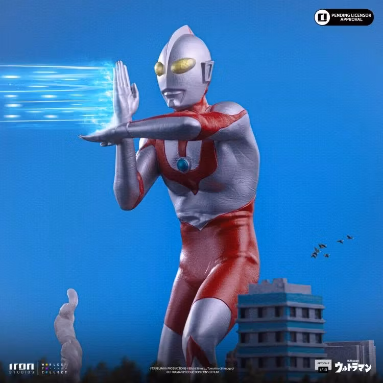 Ultraman 1/10 Art Scale Statue