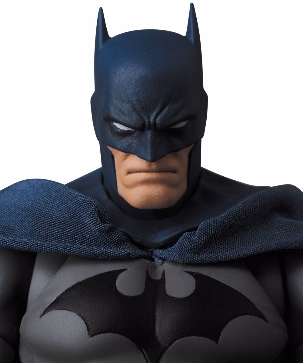 DC Comics MAFEX Batman (Hush Ver.) Action Figure