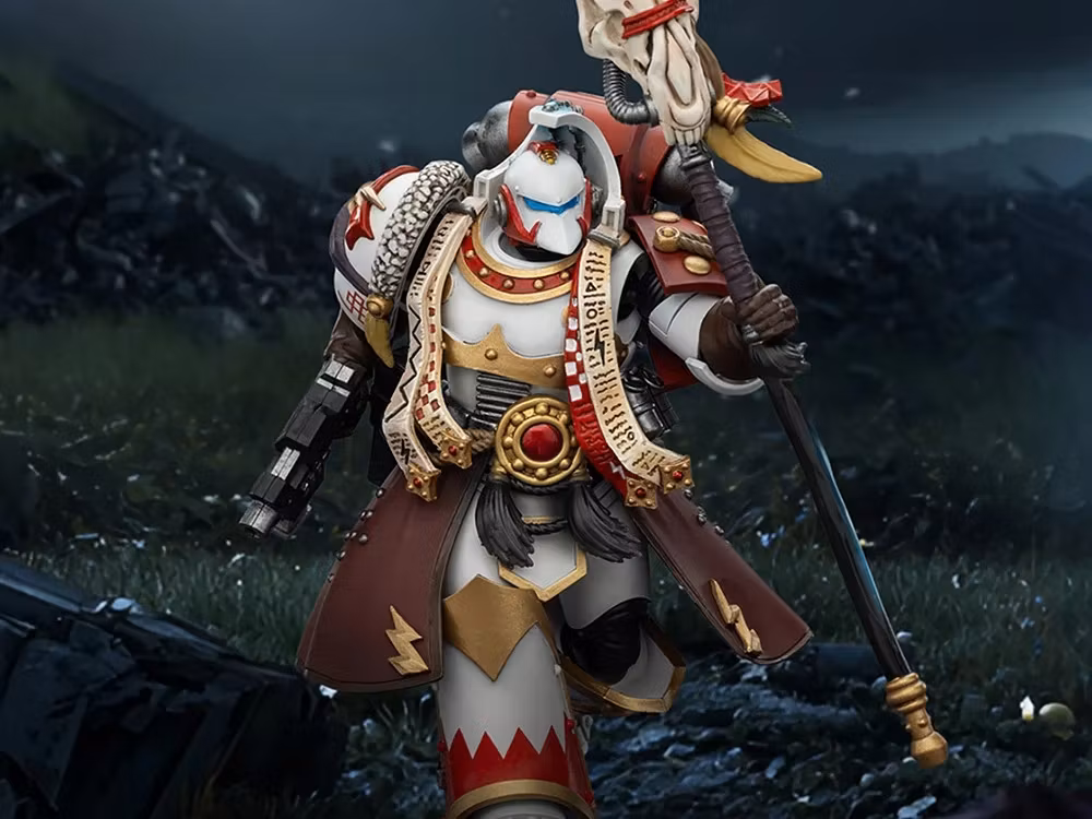 Warhammer 40,000 White Scars Stormseer Consul with Force Staff and Bolt Pistol 1/18 Scale Action Figure