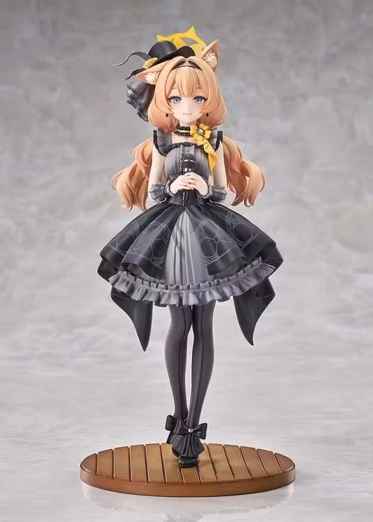 Blue Archive Mari (Idol: Memorial Lobby Ver.) 1/7 Scale Figure