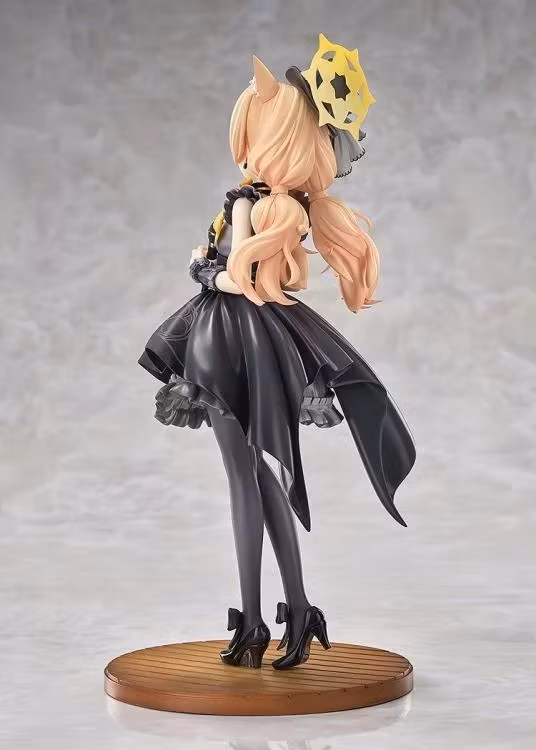 Blue Archive Mari (Idol: Memorial Lobby Ver.) 1/7 Scale Figure