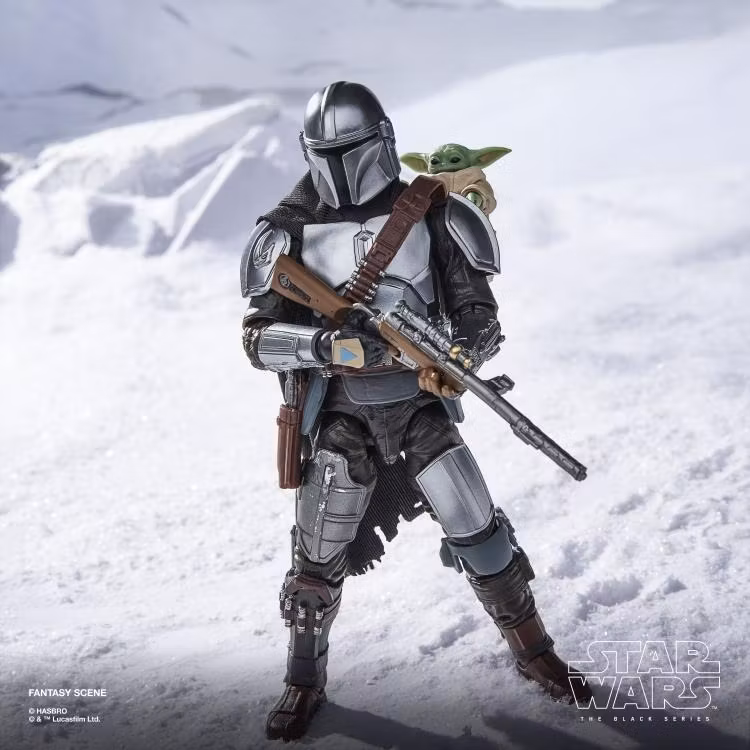 Star Wars: The Black Series 6 The Mandalorian with Grogu (The Mandalorian and Grogu) Deluxe Action Figure