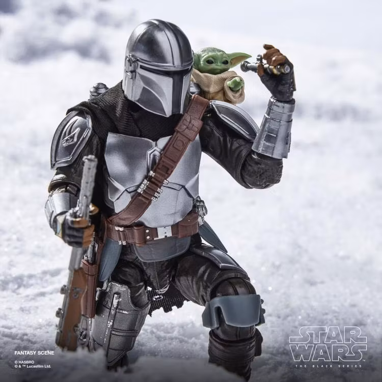 Star Wars: The Black Series 6 The Mandalorian with Grogu (The Mandalorian and Grogu) Deluxe Action Figure