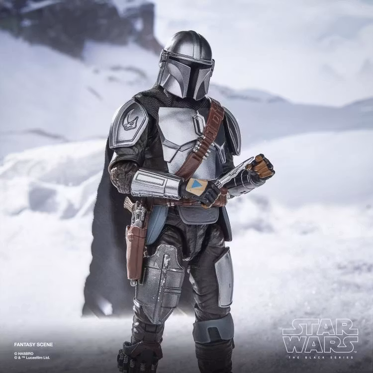 Star Wars: The Black Series 6 The Mandalorian with Grogu (The Mandalorian and Grogu) Deluxe Action Figure