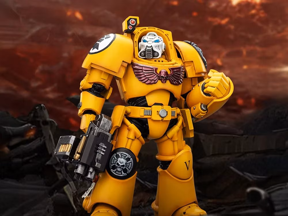 Warhammer 40,000 Imperial Fists Terminator (Ver. 2) with Power Fist and Storm Bolter 1/18 Scale Action Figure
