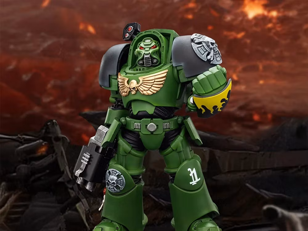 Warhammer 40,000 Salamanders Terminator (Ver. 2) with Power Fist and Storm Bolter 1/18 Scale Action Figure