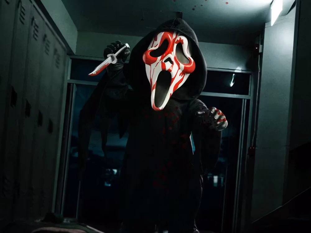 Ghost Face Lives Mezco Designer Series Mega Scale Bloody Ghost Face Doll