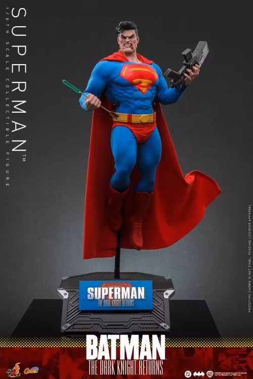 Batman: The Dark Knight Returns Superman 1/6th Scale Collectible Figure