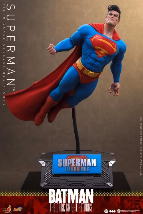 Batman: The Dark Knight Returns Superman 1/6th Scale Collectible Figure