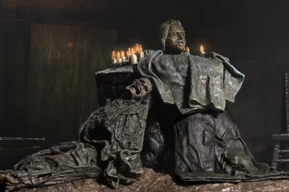 Friday the 13th: The Game Pamela Shrine Diorama