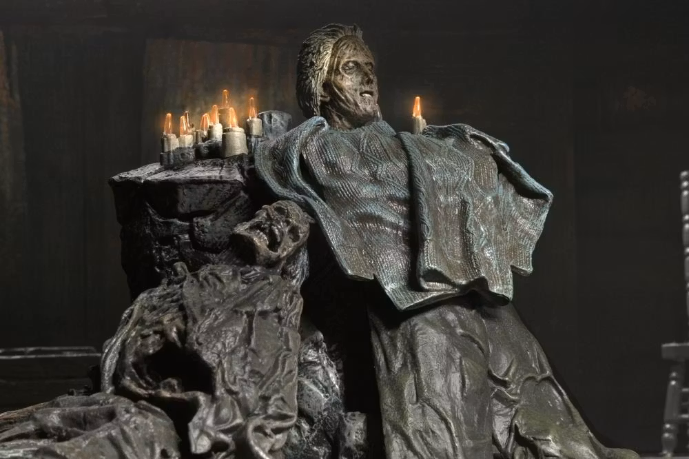 Friday the 13th: The Game Pamela Shrine Diorama