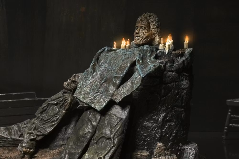 Friday the 13th: The Game Pamela Shrine Diorama