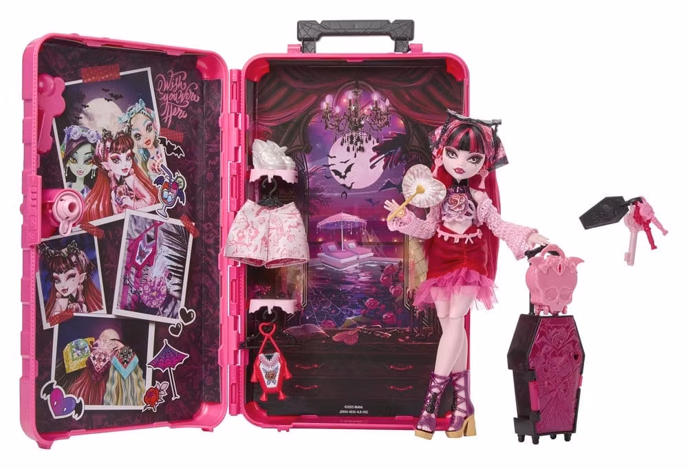 Monster High Skulltimate Secrets Destination (Gore-geous Oasis - Draculaura) Doll