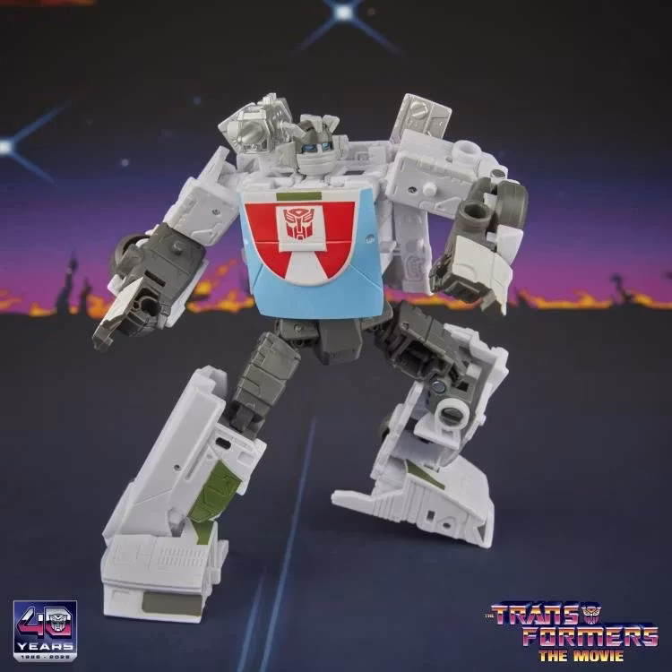 The Transformers: The Movie Studio Series 86 Deluxe Class Wheeljack Action Figure