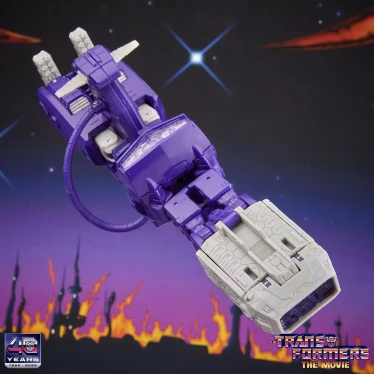 The Transformers: The Movie Studio Series 86 Voyager Class Shockwave Action Figure
