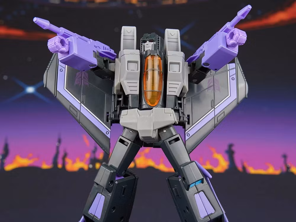 The Transformers: The Movie Studio Series 86 Voyager Class Skywarp Action Figure