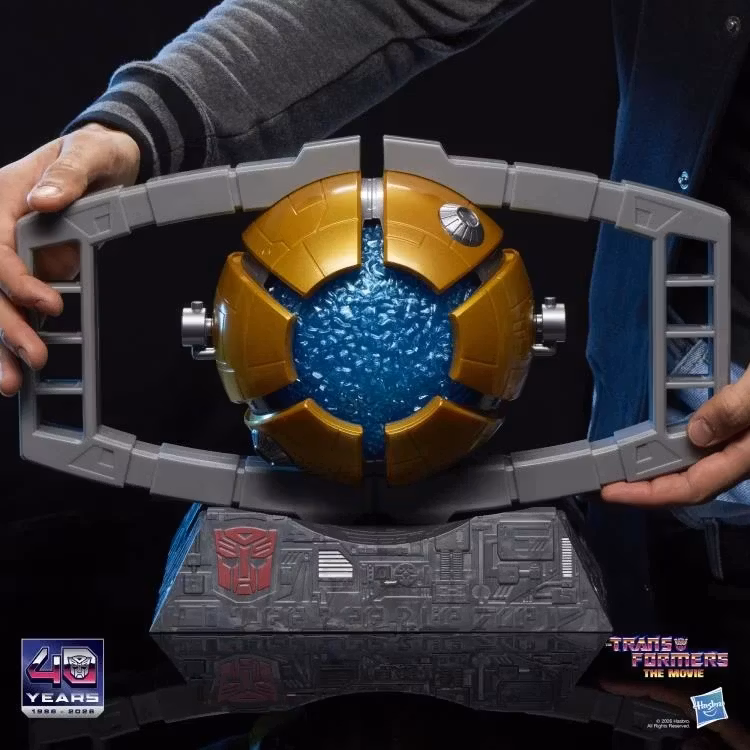 The Transformers: The Movie Studio Series The Matrix of Leadership