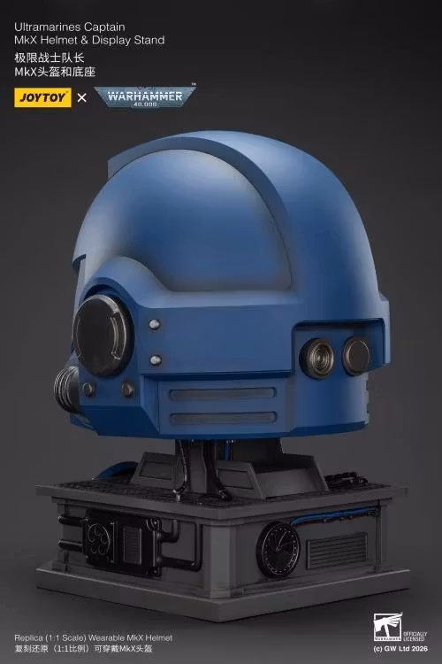 Warhammer 40,000 Ultramarines Captain Mk.X 1/1 Scale Helmet Replica with Display Stand