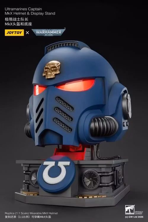 Warhammer 40,000 Ultramarines Captain Mk.X 1/1 Scale Helmet Replica with Display Stand