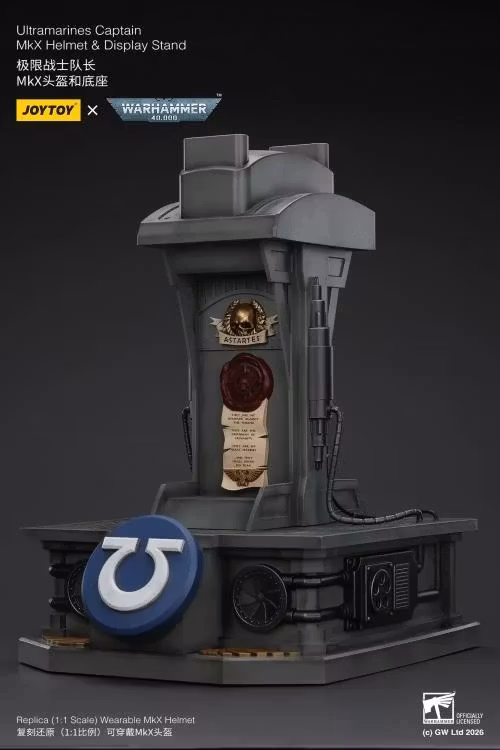 Warhammer 40,000 Ultramarines Captain Mk.X 1/1 Scale Helmet Replica with Display Stand